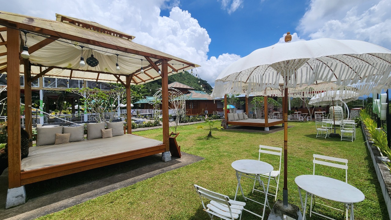 Luna's Kitchen & Villas